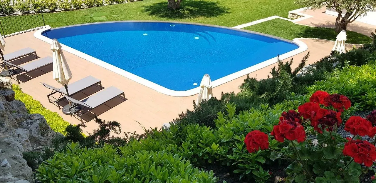 Hotel Villa Flora Relais Caltanissetta 4*,